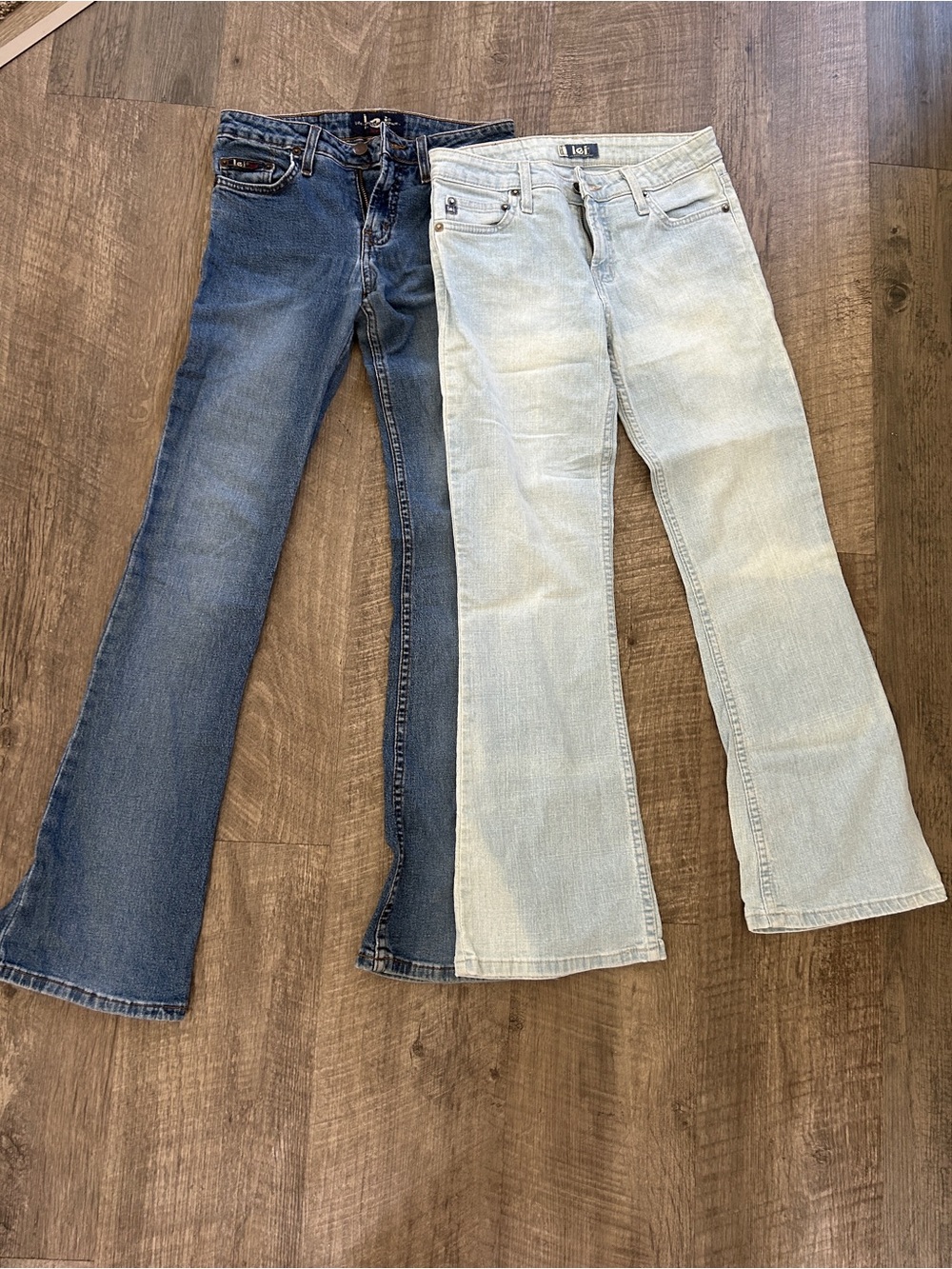 Lei Women's Two-Tone Flare Jeans - Light & Dark Blue